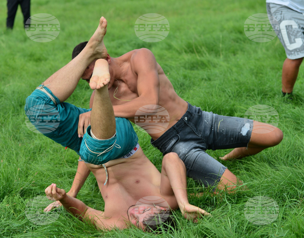 Село Черна - мазни борби