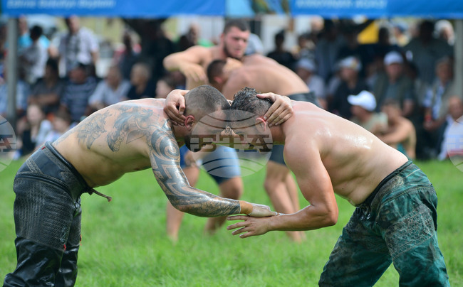 Село Черна - мазни борби