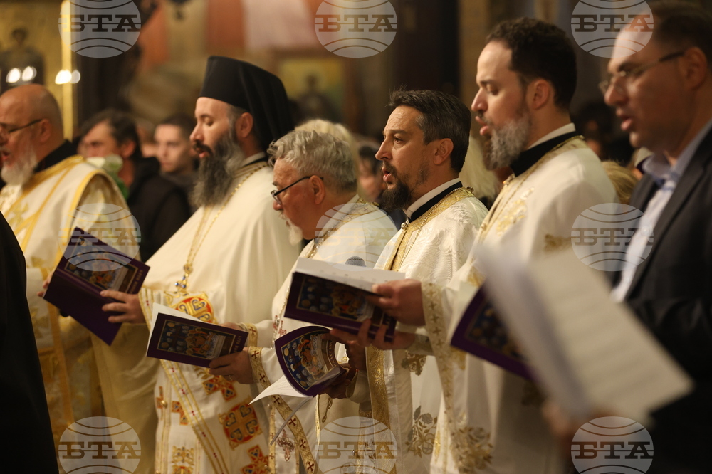 Софийски митрополитски катедрален храм „Св. вмчца Неделя“ - Велики петък - Опело Христово