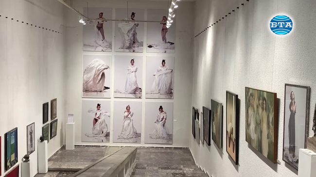 Мариела Гемишева разчупи стереотипите на музейната институция с изложбата си "Неслучайно присъствие" в Казанлък