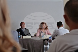 Илияна Йотова - Национална програма „Управленски умения“