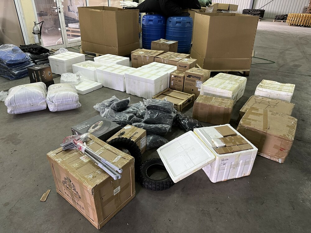 Контрабандно оборудване и обзавеждане за яхта задържаха митнически служители от Пристанище Бургас