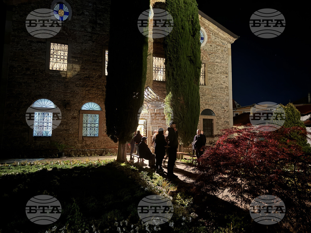 Казанлък  - храм “Св. Пророк Илия” - Възкресение Христово