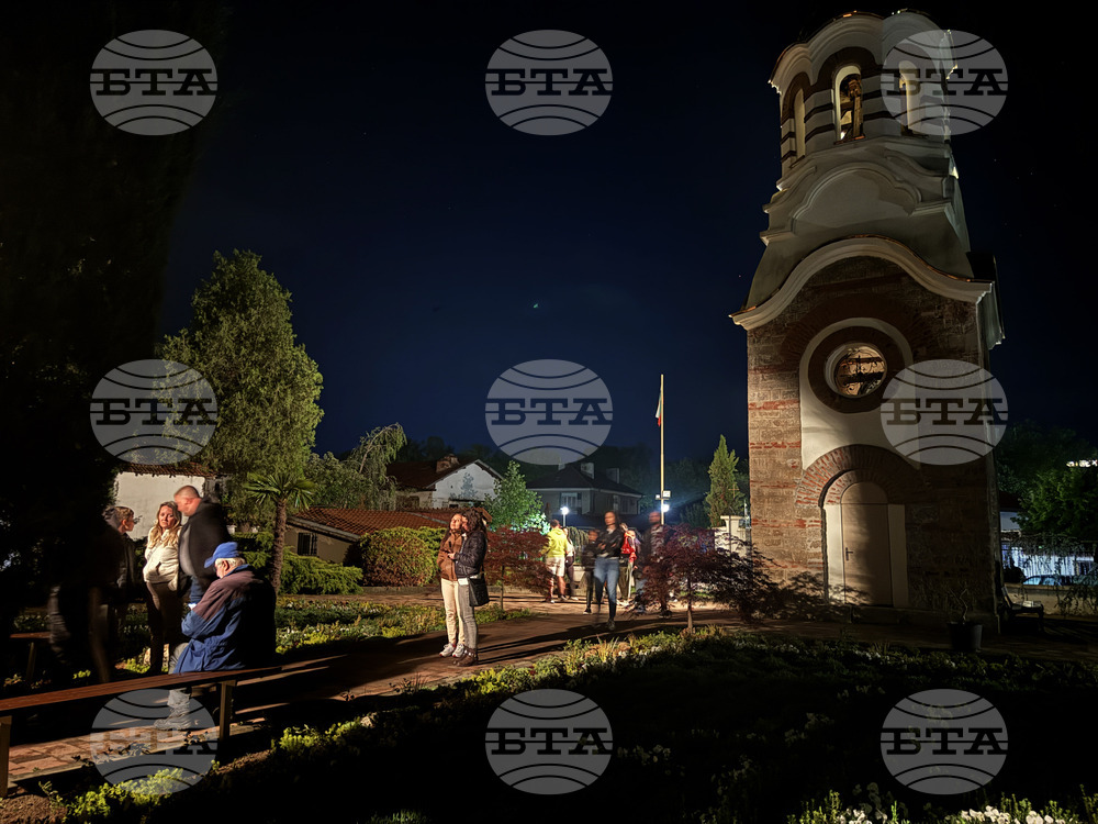 Казанлък  - храм “Св. Пророк Илия” - Възкресение Христово