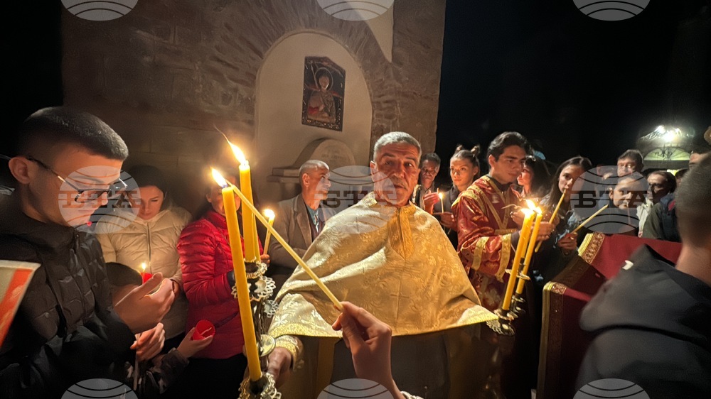 Казанлък  - храм “Св. Пророк Илия” - Възкресение Христово