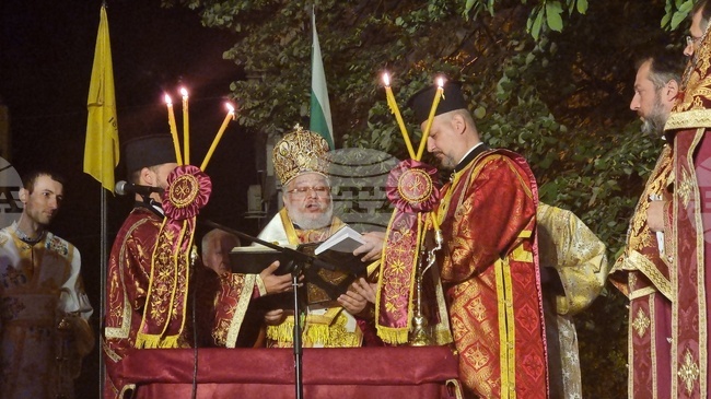 Важно е младите хора, които търсят своя духовен път, да опознаят силата, хармонията и красотата на православието, казва митрополит Киприан