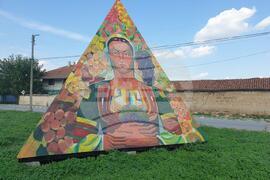 Старо Железаре  - фестивал на уличното изкуство  - пирамида