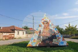 Старо Железаре  - фестивал на уличното изкуство  - пирамида