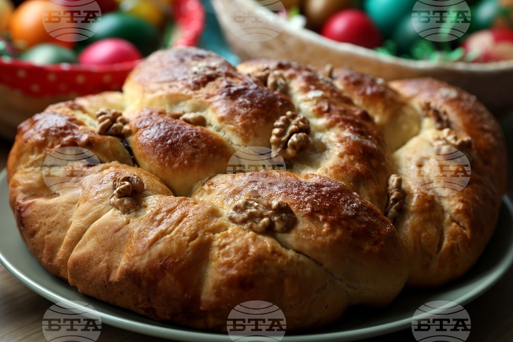 В Благоевград цените на яйцата и козунаците за Великден ще останат непроменени спрямо миналата година, според търговци 