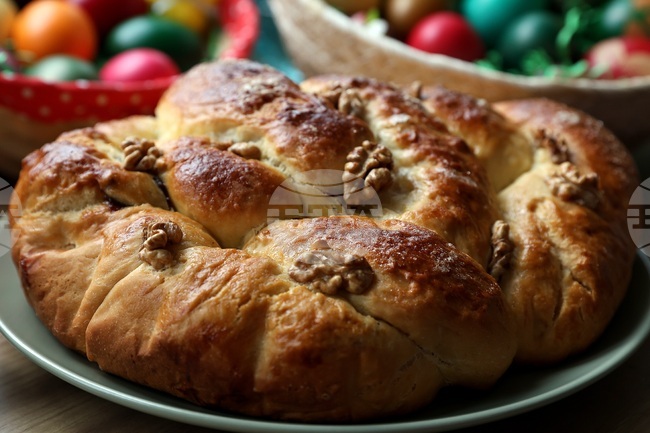 В Благоевград цените на яйцата и козунаците за Великден ще останат непроменени спрямо миналата година, според търговци 