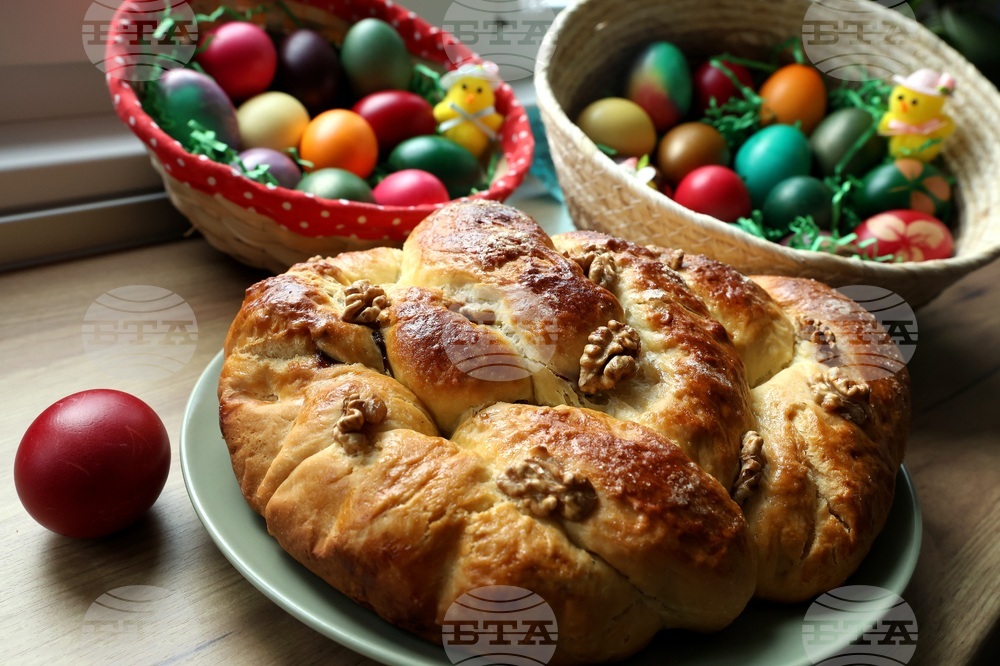 Великден - великденски яйца - козунак