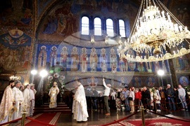 Софийски митрополитски катедрален храм "Св. Вмчца Неделя" - празнично богослужение - Второ Възкресение Христово