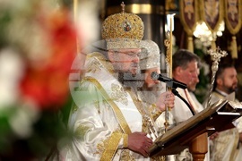 Софийски митрополитски катедрален храм "Св. Вмчца Неделя" - празнично богослужение - Второ Възкресение Христово