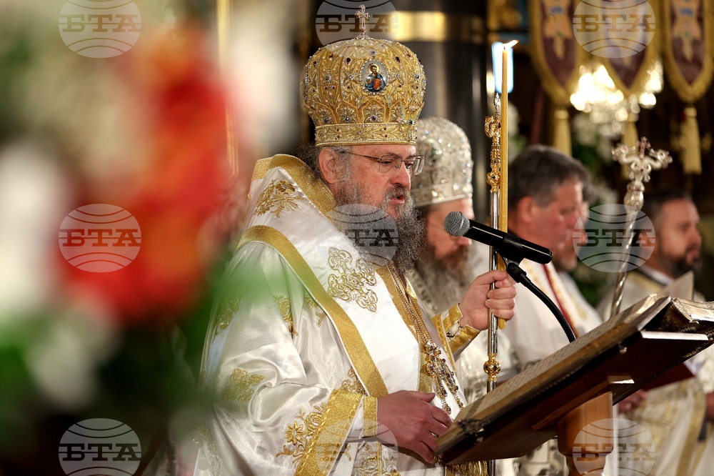 Софийски митрополитски катедрален храм "Св. Вмчца Неделя" - празнично богослужение - Второ Възкресение Христово