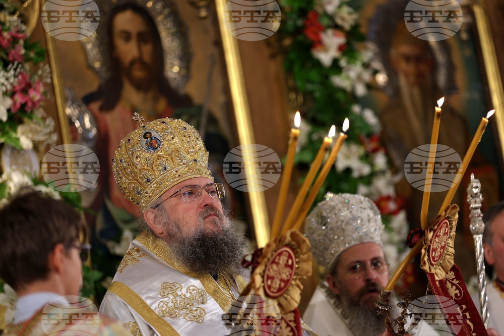 Софийски митрополитски катедрален храм "Св. Вмчца Неделя" - празнично богослужение - Второ Възкресение Христово