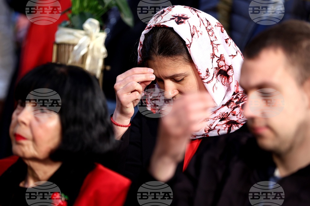 Софийски митрополитски катедрален храм "Св. Вмчца Неделя" - празнично богослужение - Второ Възкресение Христово