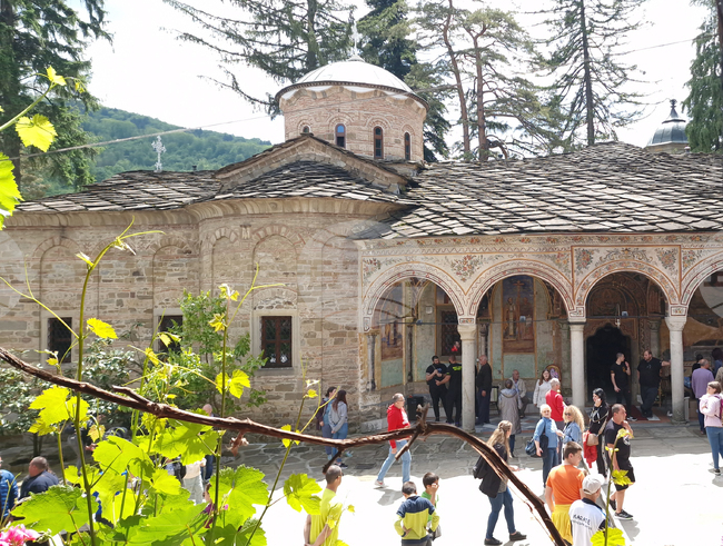  Троян - Троянски манастир - празнична литургия - Великден