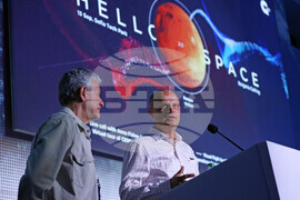 Ало, Космос! Говори България!