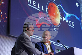 Ало, Космос! Говори България!