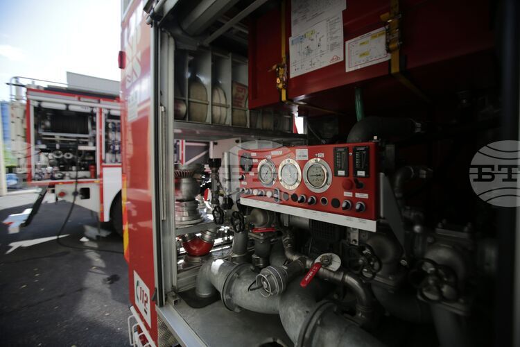 Полицаи спасиха домашни животни от горяща къща в бургаския квартал