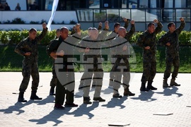 Ало, Космос! Говори България! - Специални сили - демонстрации