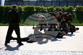 Ало, Космос! Говори България! - Специални сили - демонстрации