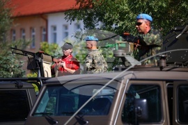 Ало, Космос! Говори България! - Специални сили - демонстрации