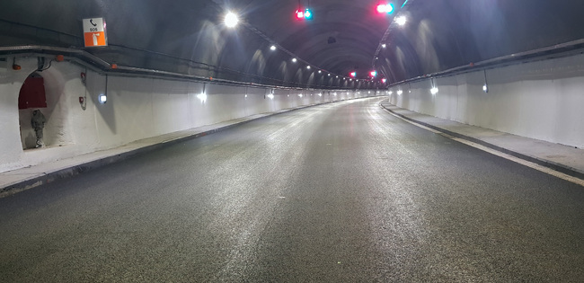 От 11:00 до 14:00 часа ще бъде ограничено движението в тунел „Ечемишка“ на автомагистрала „Хемус“ заради ремонт на осветлението