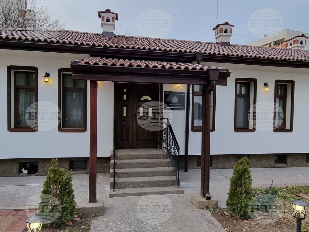 В днешния Велики четвъртък е установяването на едно от тайнствата на църквата - евхаристия, каза Велбъждският епископ Исаак