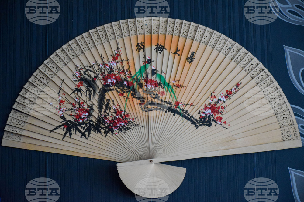 Благоевград - ЮЗУ „Неофит Рилски“ - празник „Средата на есента“