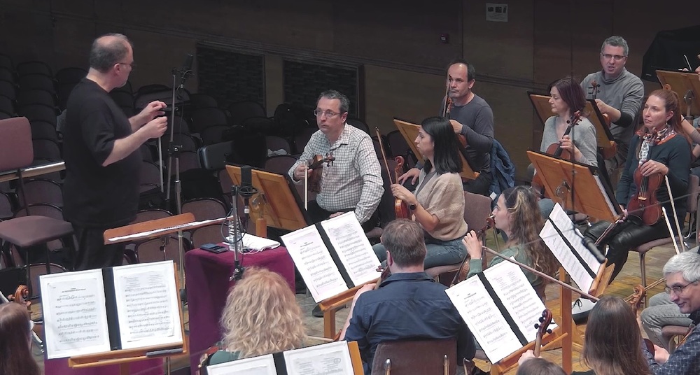 Министерски съвет: Министърът на културата маестро Найден Тодоров и Националният оркестър направиха нови записи на химните на Република България и Европа