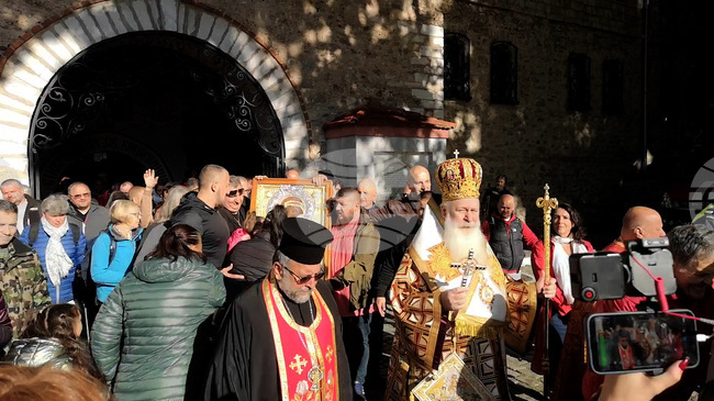 Пловдив - местност Клувията - чудотворна икона - литийно шествие