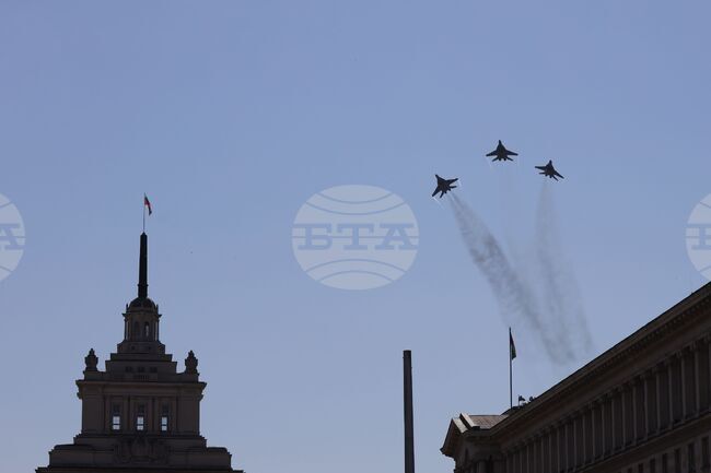 Ден на храбростта и празник на Българската армия - самолети