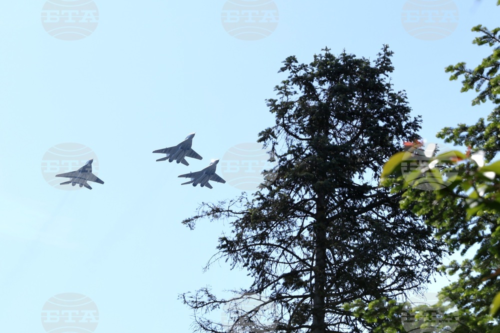 Ден на храбростта и празник на Българската армия - самолети