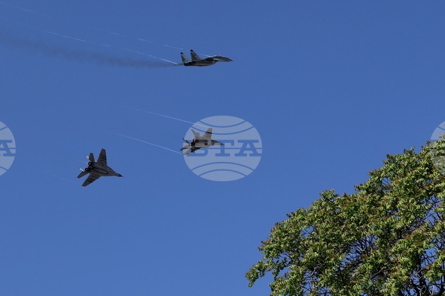 Обществена поръчка за ремонт на двигатели за самолети МиГ-29 е прекратена, тъй като не е подадено нито едно заявление за участие