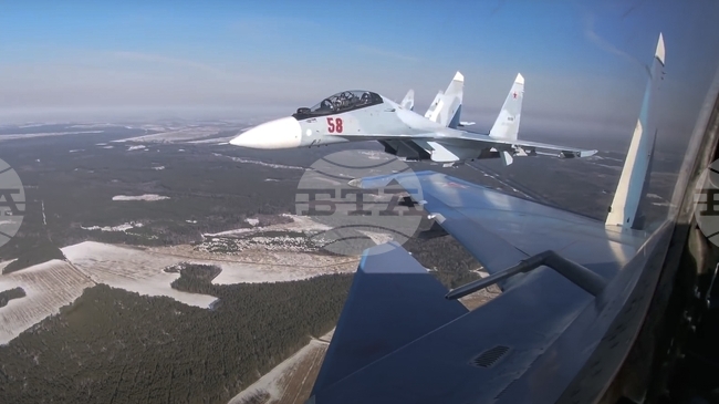 Руски изтребител Су-30 се разби при тренировъчен полет в Република Карелия; двучленният екипаж е загинал