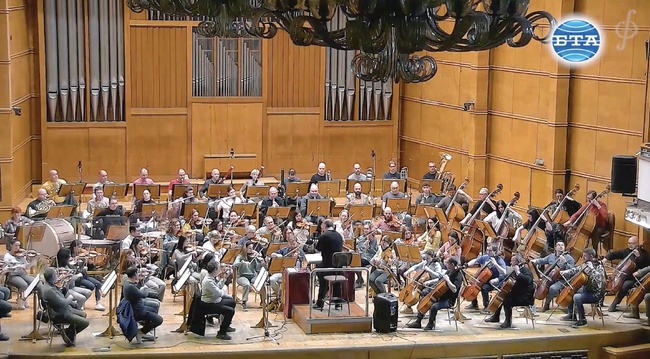 Служебният министър на културата маестро Найден Тодоров и Софийската филхармония направиха нови дигитални записи на химна на Република България и химна на Европейския съюз