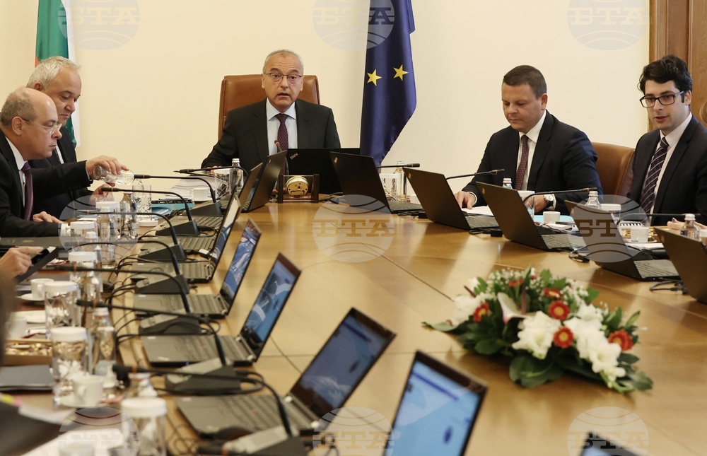 На МВР и на МО се възлагат ремонтните дейности по възпрепятстващото съоръжение по границата
