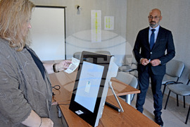 Варна - Демонстрация на тестово гласуване с машини