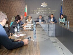 След сигнал, министър Шишков проверява забавени плащания към фирма, ремонтирала пътища в Северна България