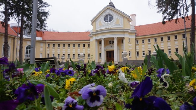 Изложба на Владимир Чукич и Любомир Добрев в знаково място на Банкя