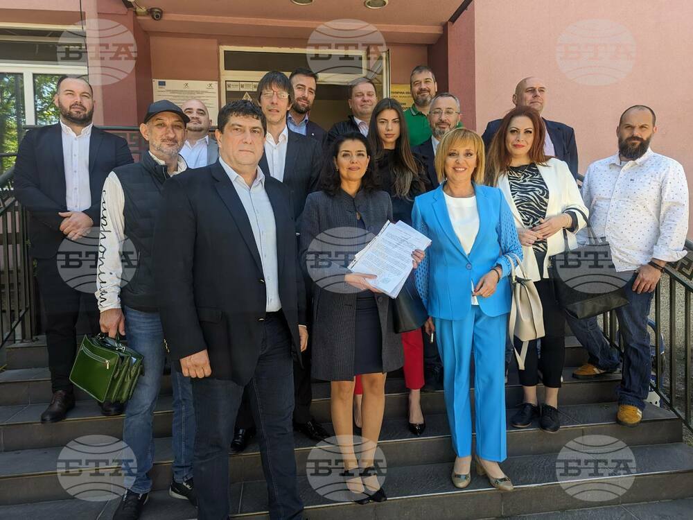 “Солидарна България“ регистрираха пълни листи си в София и за евровота начело с Григорова, Манова и доц. Сивилов
