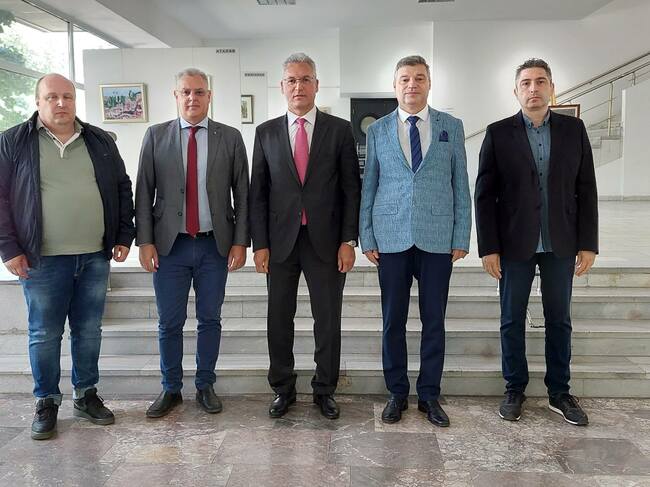 “ЛЕВИЦАТА!” регистрира листите си за народни представители в Пловдив и Пловдив-Област