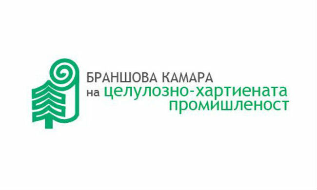Повече от 20 години в България не се произвеждат хартии и картони за писане; внасяме тетрадки и бележници главно от Турция, Сърбия и Румъния