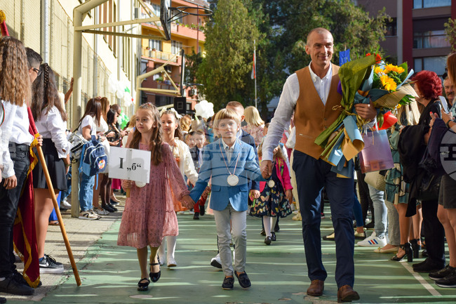 55,000-Plus First-Graders Across Country to Begin School