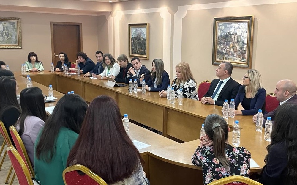 БСП с дискусия за образованието във Велико Търново: Само образован народ избира достойни политици