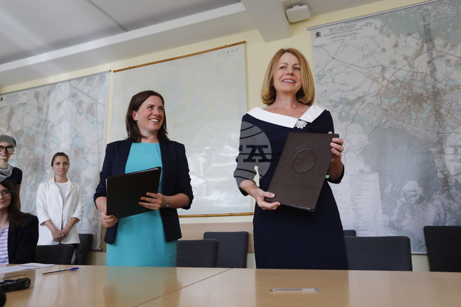 Йорданка Фандъкова - Джейн Бърстън - меморандум