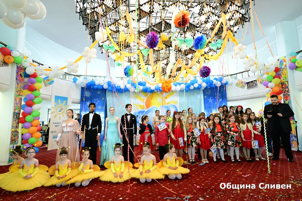 Стефан Радев: Надявам се фестивалът на детската книга да продължи да разпалва мечтите и фантазиите на децата