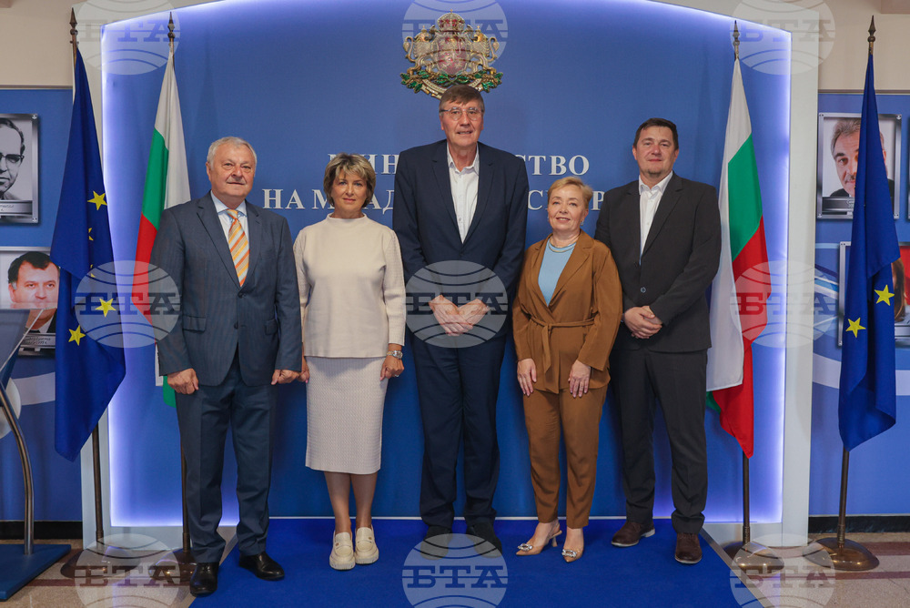 Burgas' Bid to Host 2026 European Shooting Championships Discussed with Visiting Officials