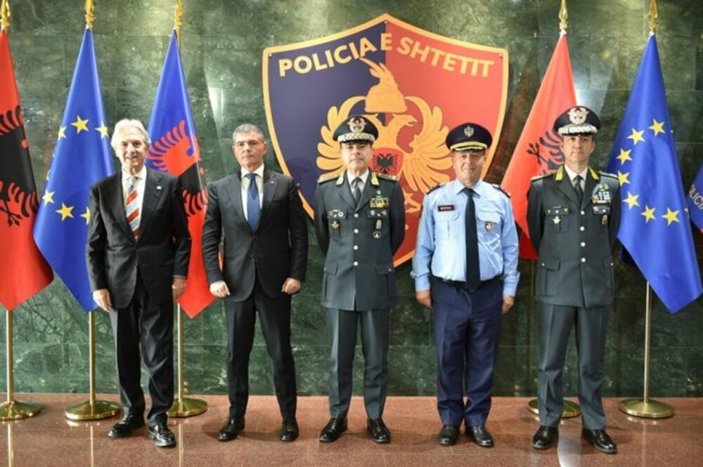 АТА: Албания и Италия засилват сътрудничеството между полицейските служби на двете страни